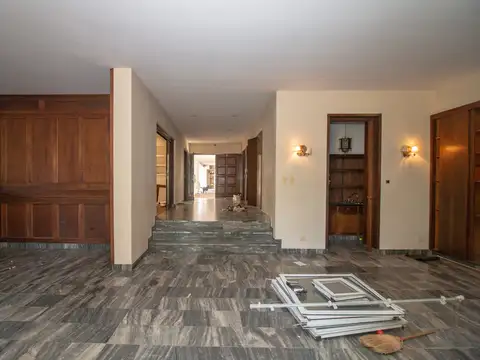 Casa 5 ambientes con 4 baños