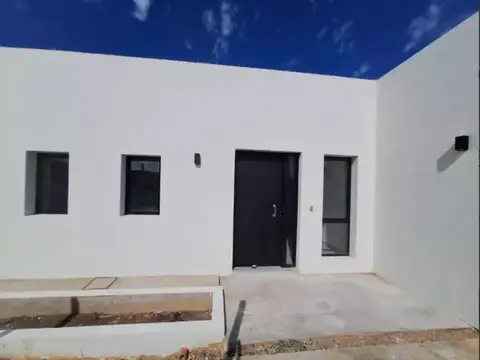Venta Casa San Ramiro, Lote Central c/Pileta, Fondo Verde