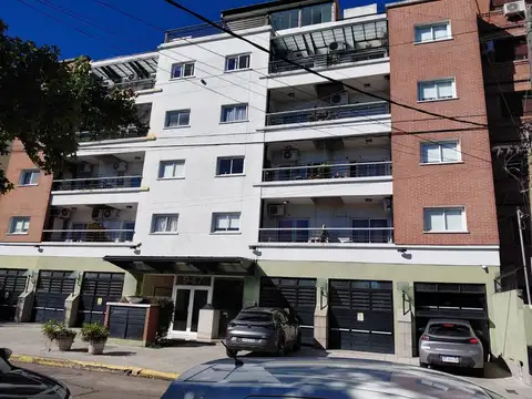 Alquiler Dpto 2 Amb. cochera. Castelar Centro