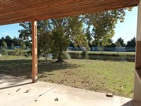 Casa en Venta en El Canton, USD 245.000