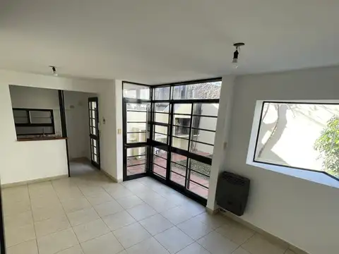 57 e/ 29 y 30. Duplex en PH