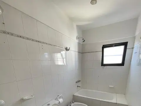 Depto Tipo Casa en Alquiler de 2 dormitorios