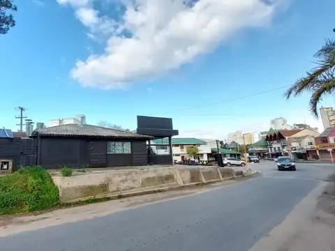 Avenida 4 y Paseo 104