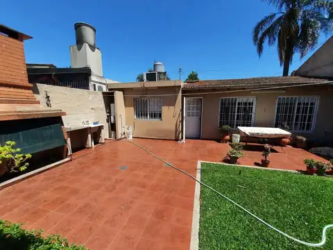 Casa en Venta en Castelar Sur, USD 110.000