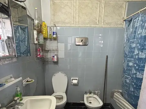 Casa 5 ambientes con 1 baño