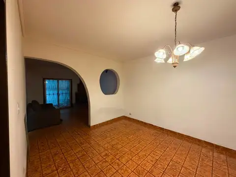 Casa en Alquiler en Flores, $ 1.700.000