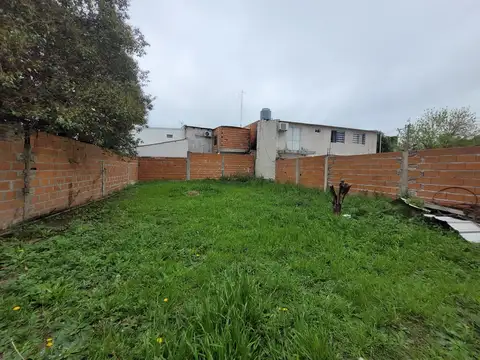 Casa 6 ambientes con 1 baño