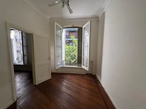 Departamento 6 ambientes con 1 baño