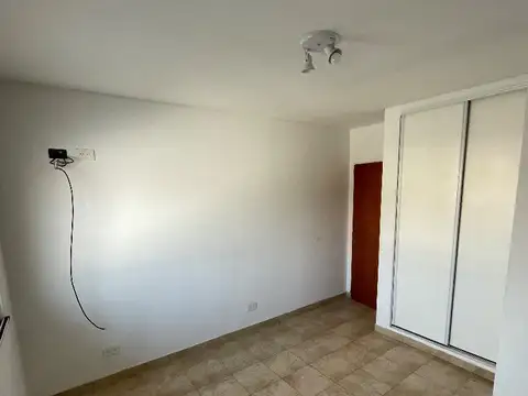 Departamento en Alquiler en Quilmes Oeste, $ 700.000