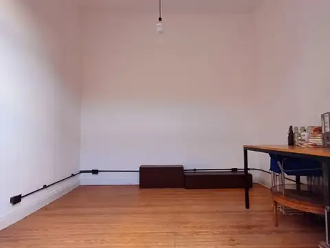 Depto Tipo Casa 5 ambientes con 1 baño