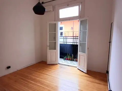 Depto Tipo Casa en Venta de 5 ambientes