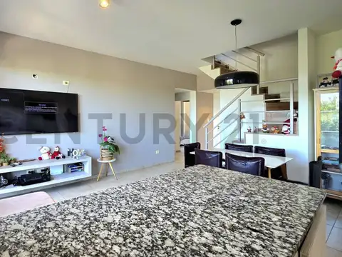 Departamento 4 ambientes con 3 baños