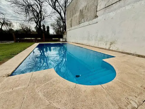 Casa en Venta con 1 cochera
