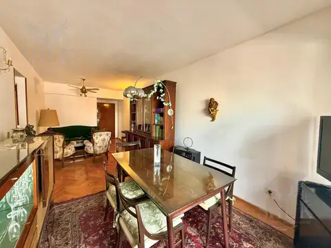 VENTA DEPARTAMENTO 4 AMBIENTES CON COCHERA Y BALCÓN AL FRENTE EN CABALLITO
