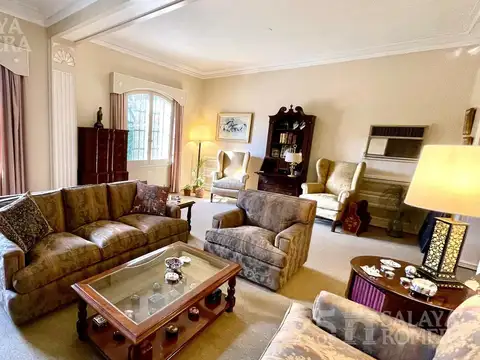 Casa 6 ambientes con 3 baños