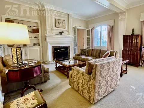 Casa en Venta con 1 cochera
