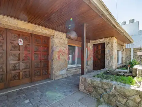 Melitón Legarreta 100