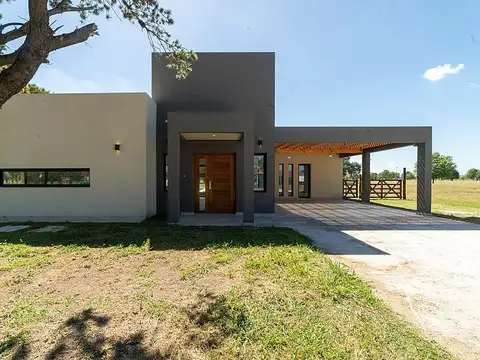 Casa de 4 ambientes en venta en Mirabosques, Los Cardales.