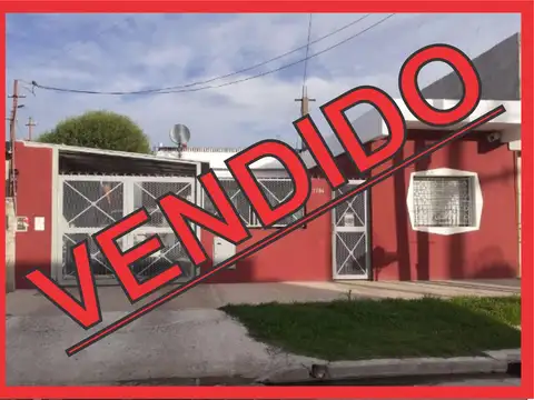Casa con Local en  venta en G. de Laferrere