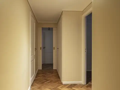 Av. Figueroa Alcorta 3400, Piso 0