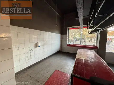 Local en Alquiler 40 años