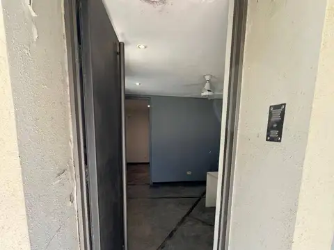 Oficina en Alquiler en Villa Miranda Gallino, $ 375.000