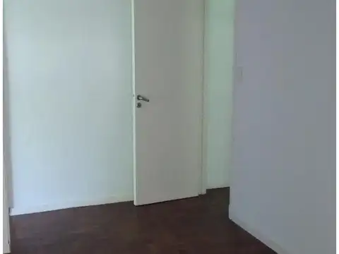 Depto Tipo Casa en Alquiler de 4 ambientes