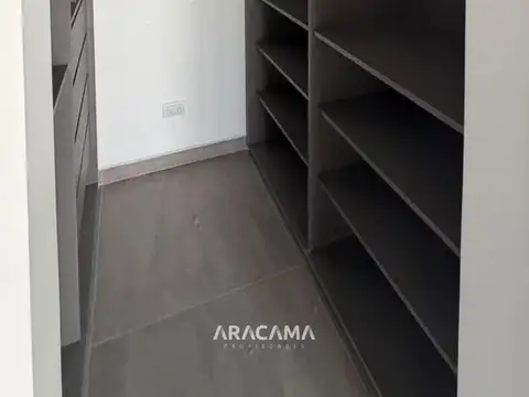 Departamento en Venta con 2 cocheras