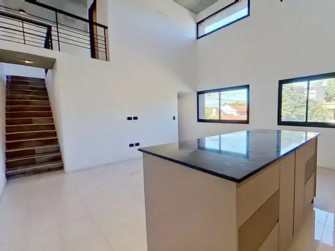 Depto Tipo Casa 3 ambientes con 2 baños