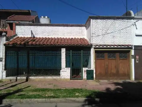 CASA EN VENTA MORENO 5100 VILLA DOMINICO