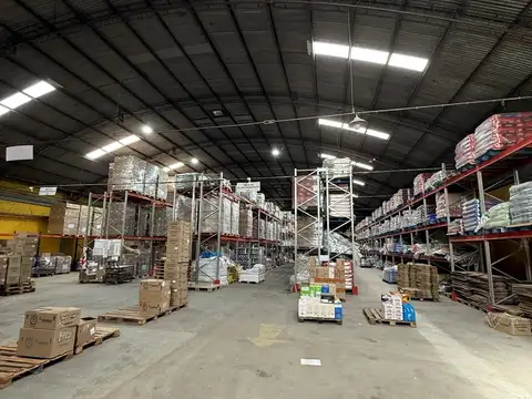 Galpon en Venta 90  mts Fondo