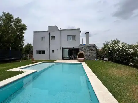 Altos Del Casco