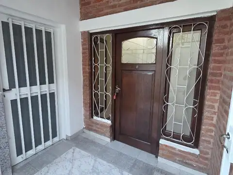 Depto Tipo Casa en Alquiler de 3 dormitorios