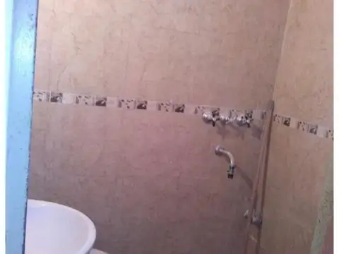 Ambiente y Medio. Bajas Expensas. Zona Once,