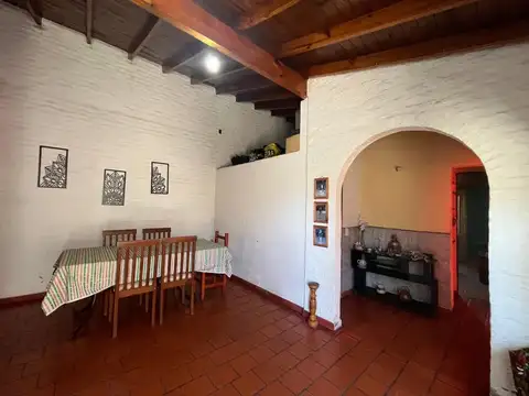 Casa Venta Cuatro Ambientes En Morón Mas Depto.