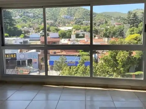 DEPARTAMENTO CENTRICO CON COCHERA - LIBERTAD ESQ BELGRANO