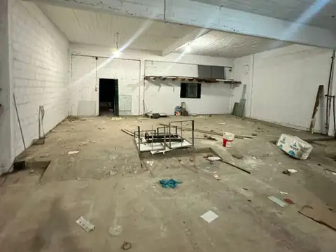 Local en Alquiler en Virrey Del Pino, $ 800.000