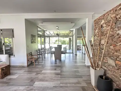 Casa en Alquiler Temporal en Las Liebres, USD 3.500