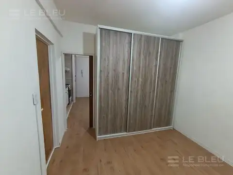 Avenida Hipólito Yrigoyen 2500