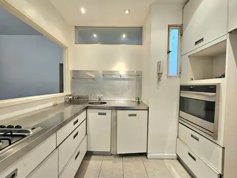 Senillosa al 100 - 2° piso - 3 ambientes con acceso por escalera - Caballito