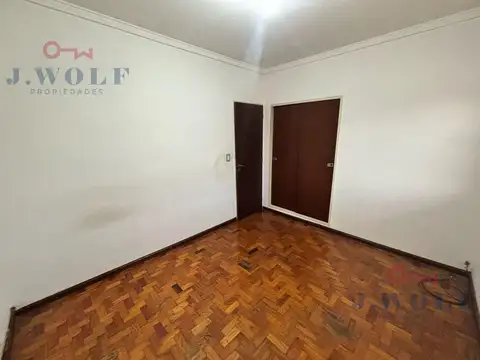 Depto Tipo Casa en Alquiler con 1 cocheras
