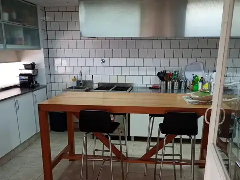Depto Tipo Casa en Alquiler con 2 cocheras