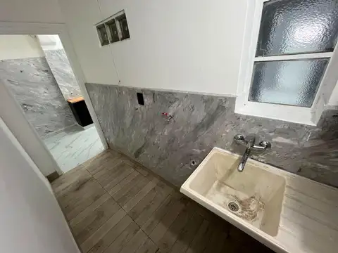 Casa 3 ambientes con 2 baños
