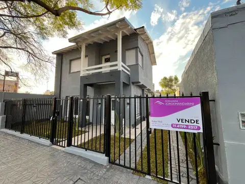 CASA - 4 AMBIENTES - VENTA - SAN ANTONIO DE PADUA