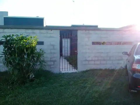 VENTA - CASA - USD 62.000 - (apto credito)