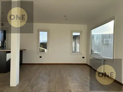 Depto Tipo Casa en Venta de 3 dormitorios