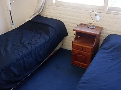3 Amb Recoleta   +Baul  zona de Facul Piso alto luz excel !