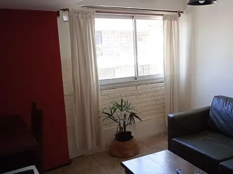 Junín 600, Piso 8°