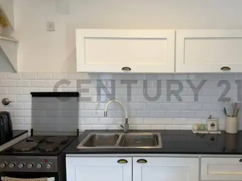 Casa en Venta con 4 cocheras