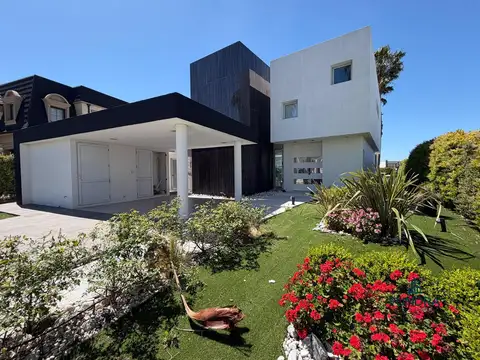 Casa en Alquiler de 3 dormitorios